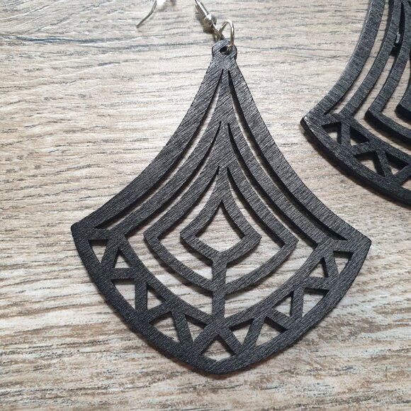 Women Black Wooden Drop Earrings Boho Bali Beach Core Laser Cut Dangle Gift - Picture 3 of 4